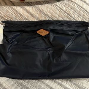 Mz Wallace medium navy pouch
